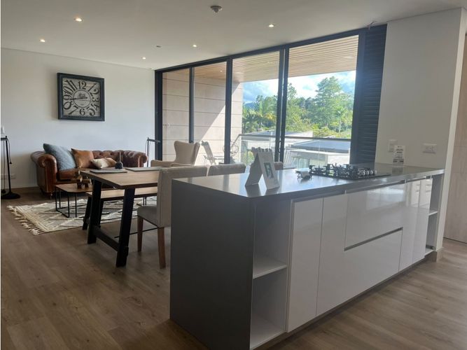 Apartamento de 3 alcobas en venta en Cabeceras De Llanogrande, Rionegro, 139 m² · foto 4 de 11