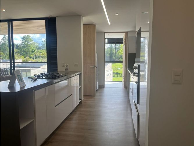 Apartamento de 3 alcobas en venta en Cabeceras De Llanogrande, Rionegro, 139 m² · foto 10 de 11