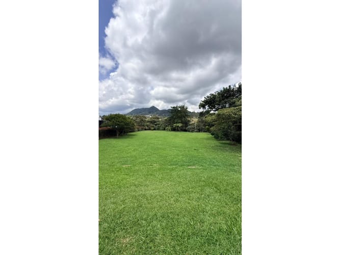 Lote en venta en So�Adora, El Carmen de Viboral, 2347 m² · foto 5 de 6