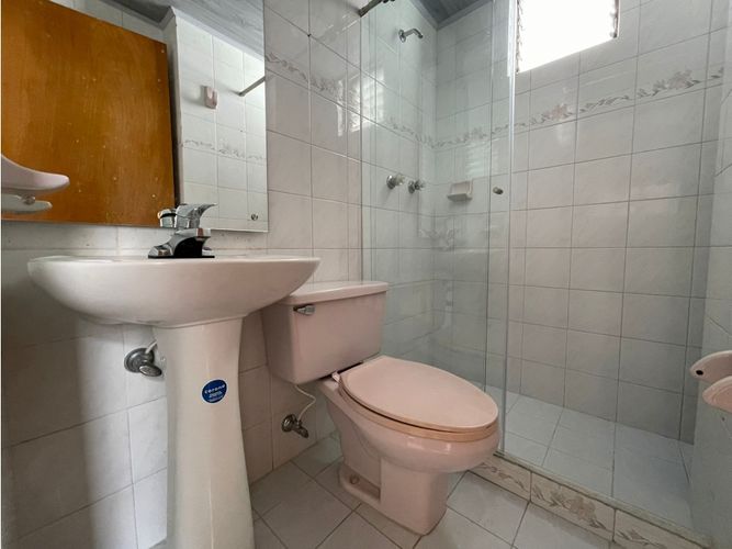 Casa de 4 alcobas en venta en Calasanz Parte Alta, Medellín, 215 m² · foto 6 de 22