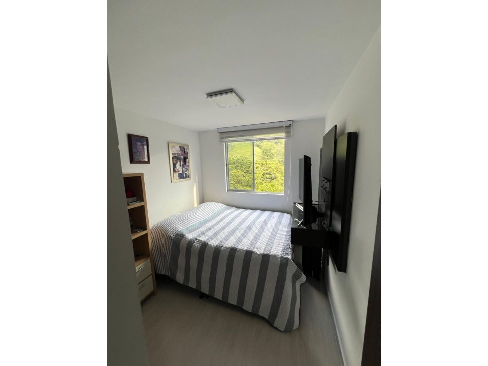 Apartamento de 3 alcobas en venta en La Cuenca, Medellín, 70 m² · foto 11 de 13