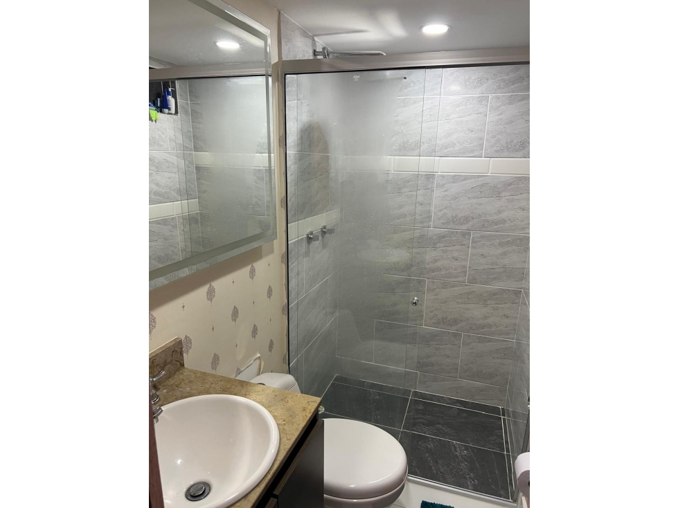 Apartamento de 3 alcobas en venta en La Cuenca, Medellín, 70 m² · foto 12 de 13