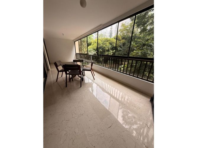 Apartamento en venta en Provenza, Medellín · foto 3 de 24