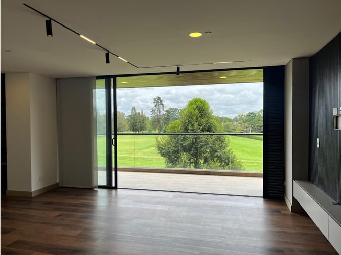 Apartamento de 2 alcobas en venta en Llano Grande, Rionegro, 111 m² · foto 5 de 17