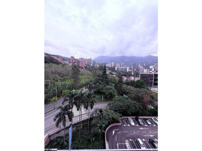 Oficina en venta en Las Palmas, Medellín, 112 m² · foto 2 de 24