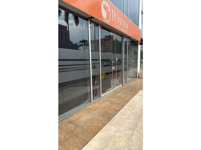 Local en venta en El Poblado, Medellín, 170 m² · foto 7 de 16
