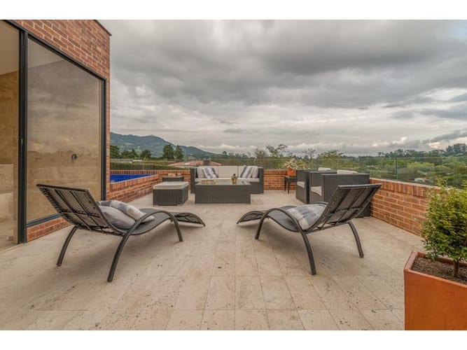 Casa de 3 alcobas en venta en Guamito, La Ceja, 386 m² · foto 16 de 21
