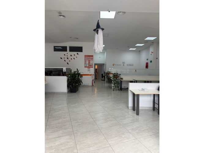 Local en venta en El Poblado, Medellín, 170 m² · foto 14 de 16