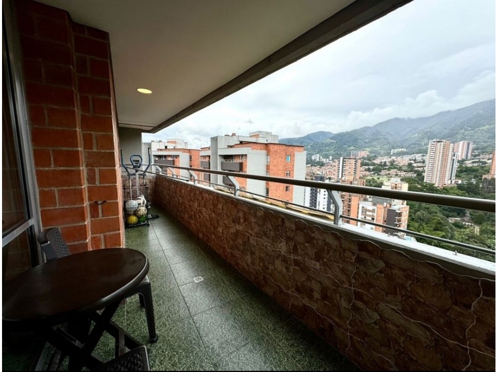 Apartamento en venta en Suramérica, Itagüí · foto 6 de 24