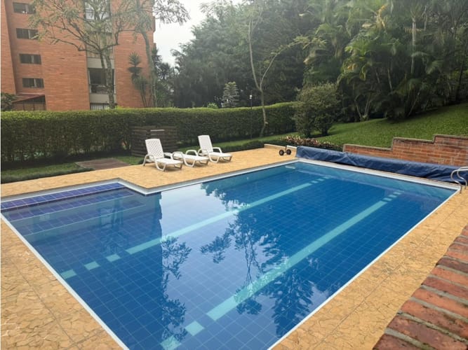 Apartamento de 3 alcobas en venta en Los Balsos, Medellín, 236 m² · foto 16 de 19