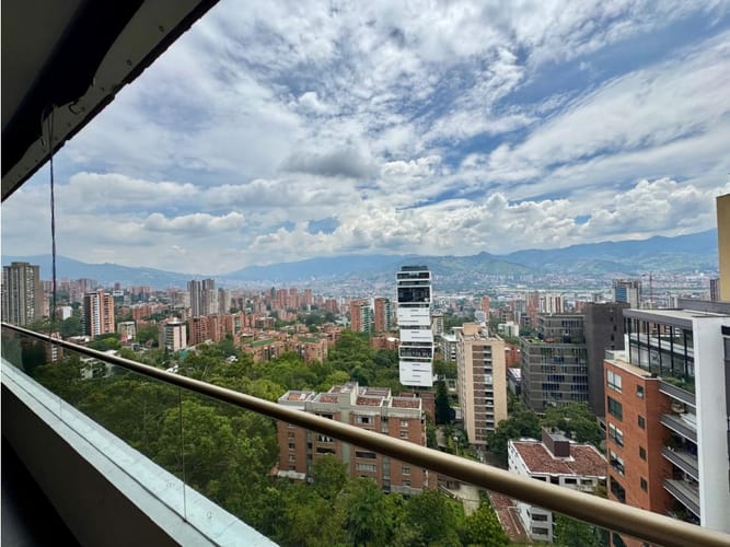 Apartamento en venta en Las Lomas No.1, Medellín · foto 4 de 22