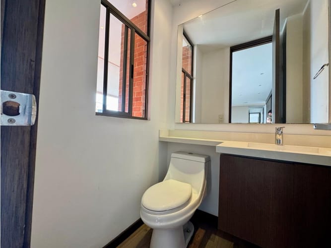 Apartamento en venta en Las Lomas No.1, Medellín · foto 5 de 22