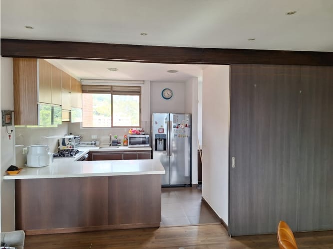 Apartamento en venta en Las Lomas No.1, Medellín · foto 7 de 22