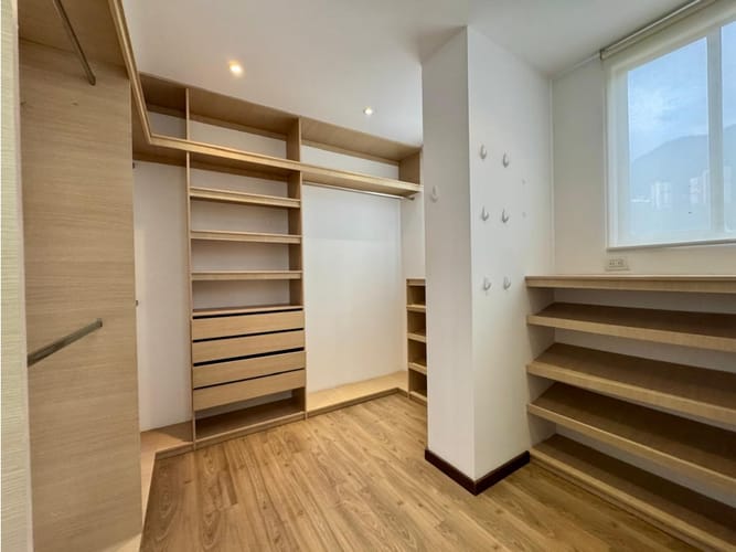 Apartamento en venta en Las Lomas No.1, Medellín · foto 13 de 22