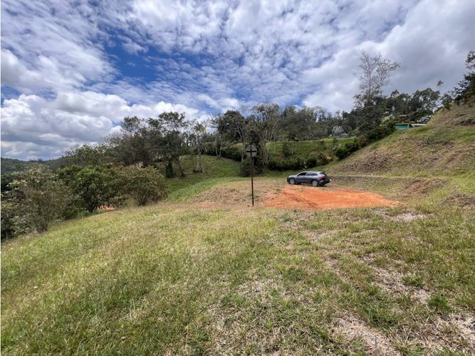 Lote en venta en Don Diego, El Retiro, 3286 m² · foto 9 de 10