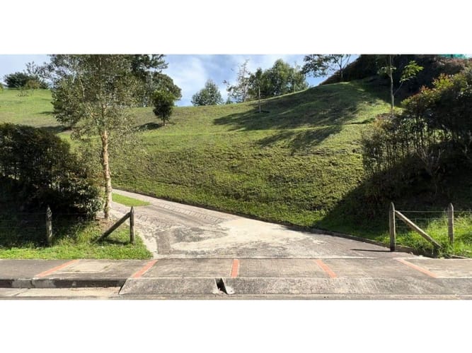 Lote en venta en So�Adora, El Carmen de Viboral, 4755 m² · foto 2 de 16