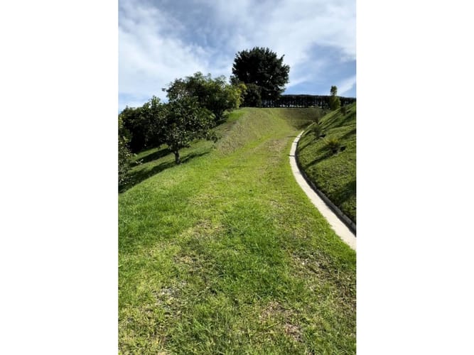 Lote en venta en So�Adora, El Carmen de Viboral, 4755 m² · foto 3 de 16