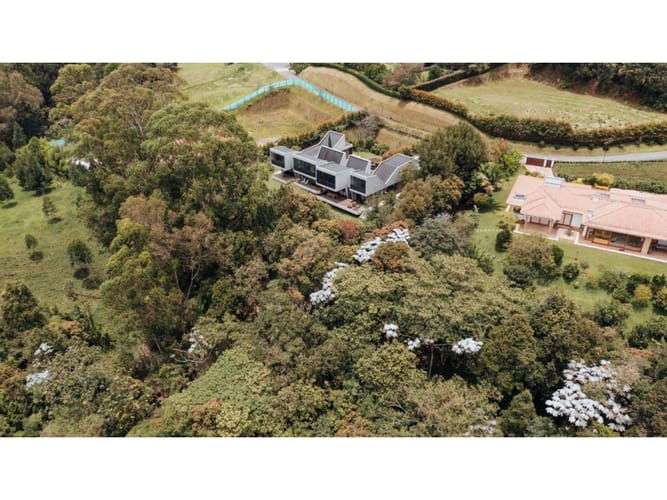 Casa de 4 alcobas en venta en El Tablazo, Medellín, 500 m² · foto 4 de 23