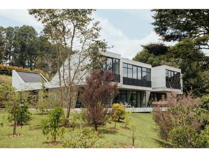 Casa de 4 alcobas en venta en El Tablazo, Medellín, 500 m² · foto 5 de 23