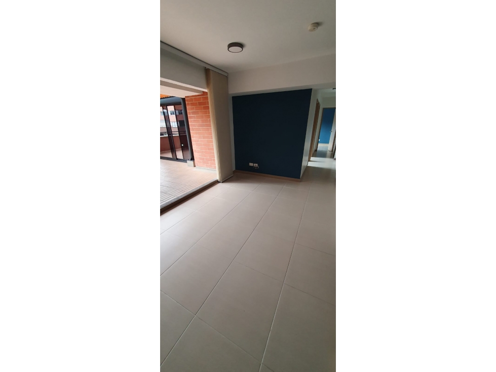 Apartamento en venta en Toledo, La Estrella · foto 8 de 24