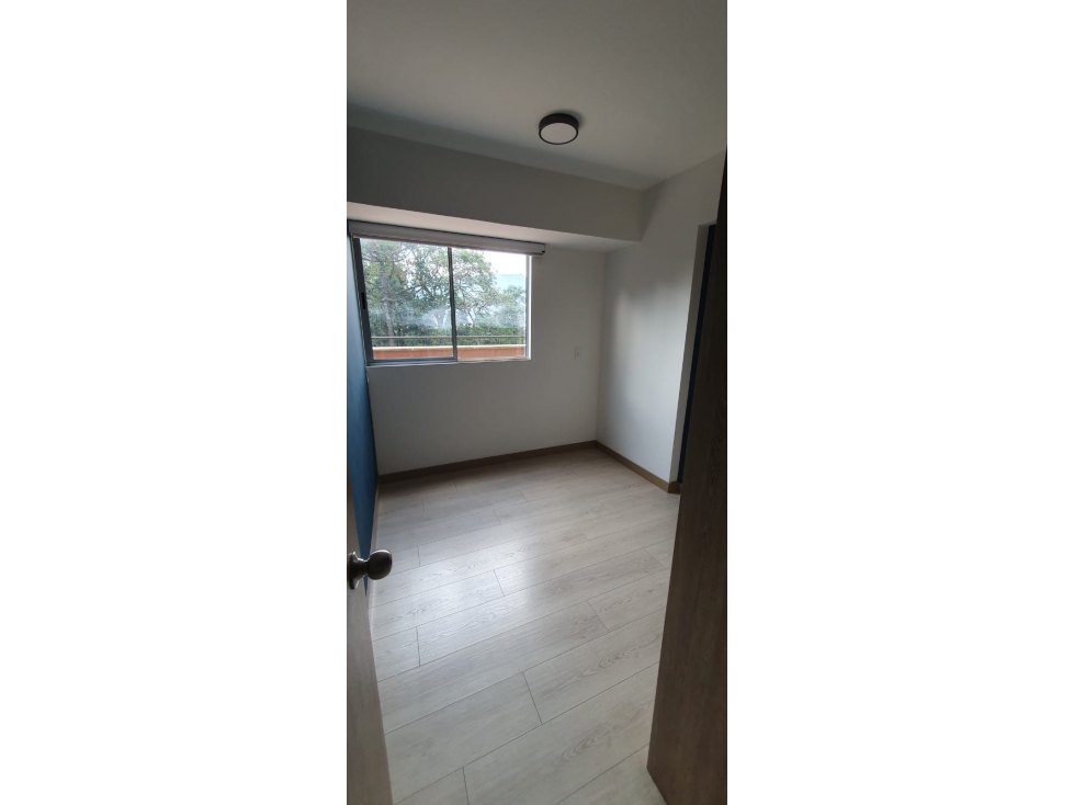 Apartamento en venta en Toledo, La Estrella · foto 10 de 24