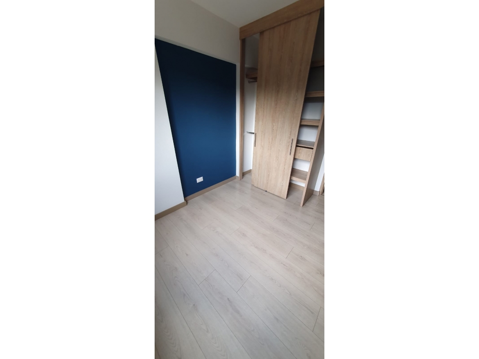Apartamento en venta en Toledo, La Estrella · foto 12 de 24