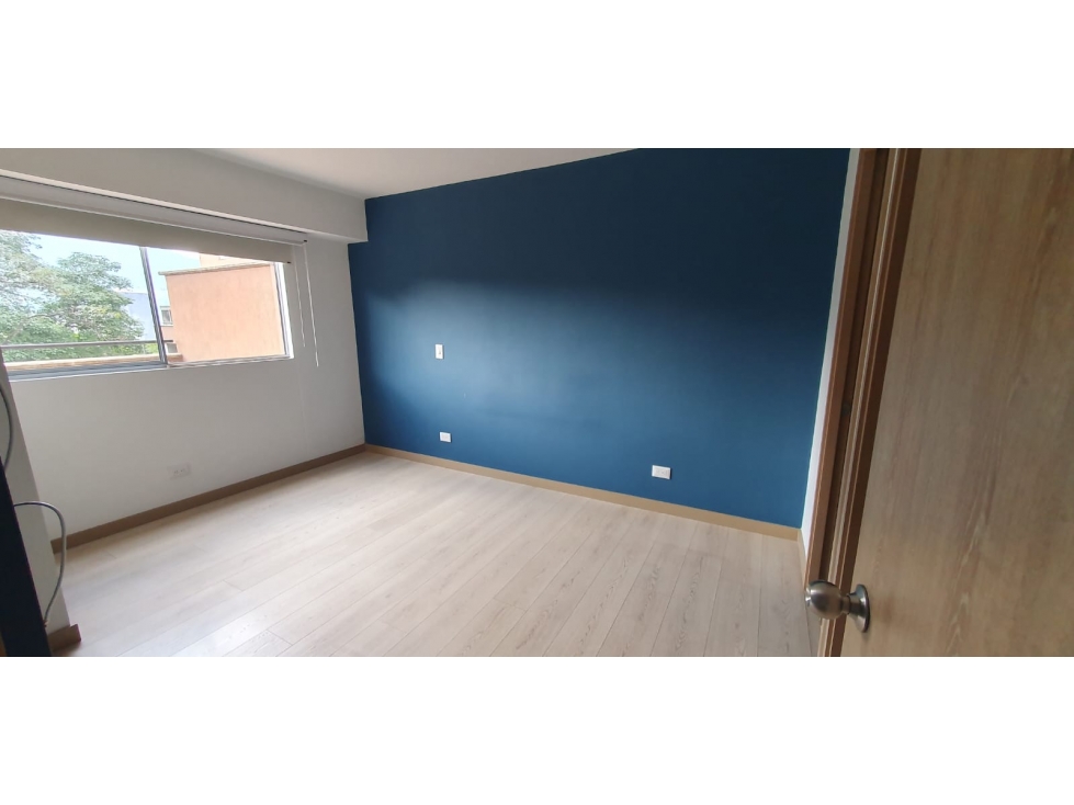 Apartamento en venta en Toledo, La Estrella · foto 13 de 24