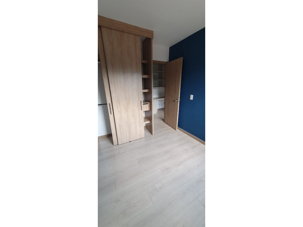 Apartamento en venta en Toledo, La Estrella · foto 14 de 24
