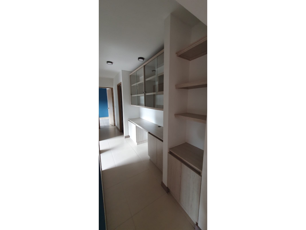 Apartamento en venta en Toledo, La Estrella · foto 18 de 24