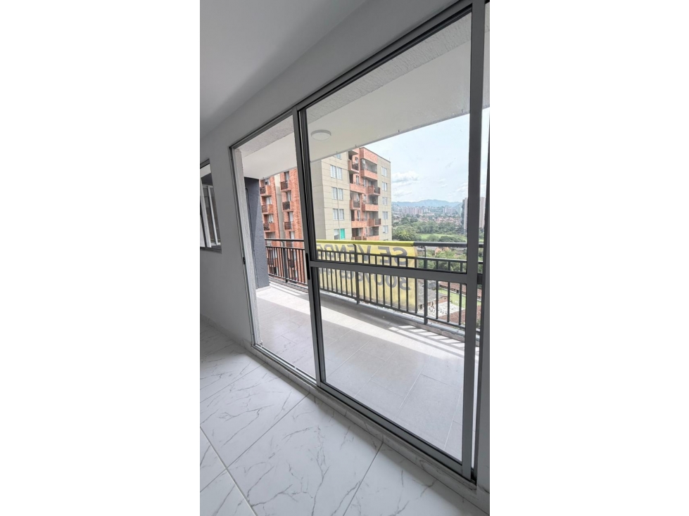 Apartamento en venta en Suramérica, Itagüí · foto 3 de 19