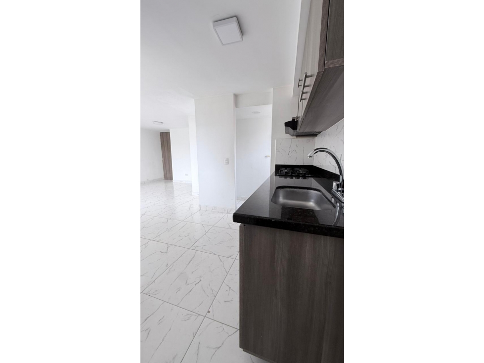 Apartamento en venta en Suramérica, Itagüí · foto 6 de 19