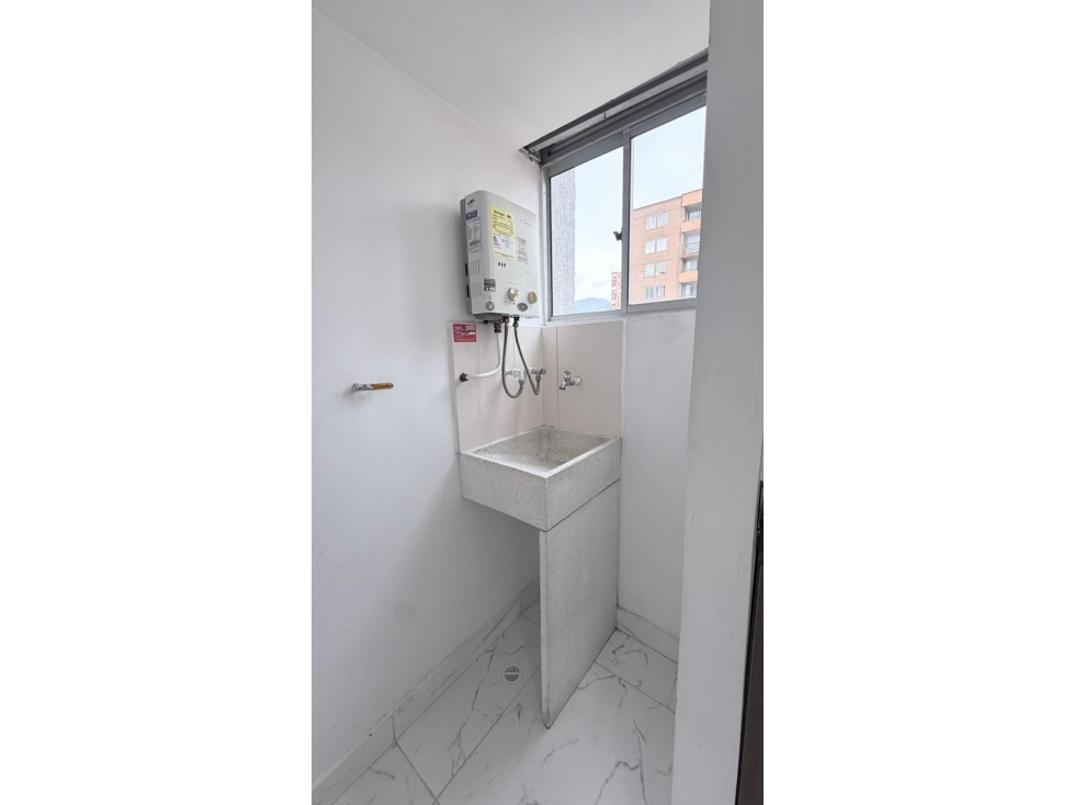 Apartamento en venta en Suramérica, Itagüí · foto 7 de 19