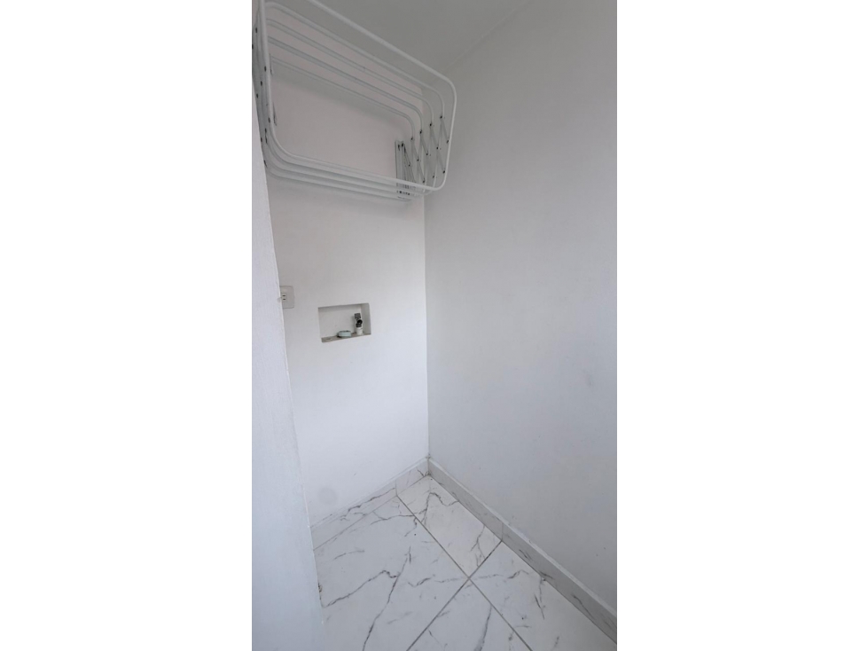 Apartamento en venta en Suramérica, Itagüí · foto 8 de 19