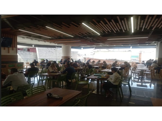 Local en venta en Guayaquil, Medellín, 10 m² · foto 5 de 12