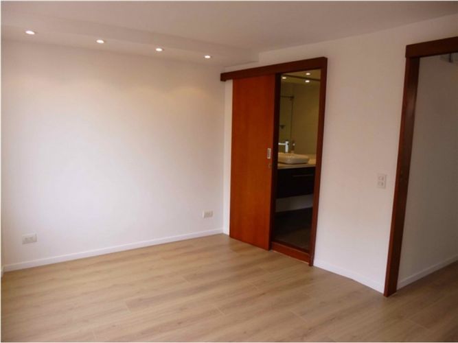 Casa de 4 alcobas en venta en La Palma, Medellín, 192 m² · foto 17 de 24