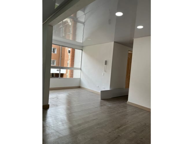 Apartamento de 3 alcobas en venta en La Milagrosa, La Ceja, 49 m² · foto 2 de 10