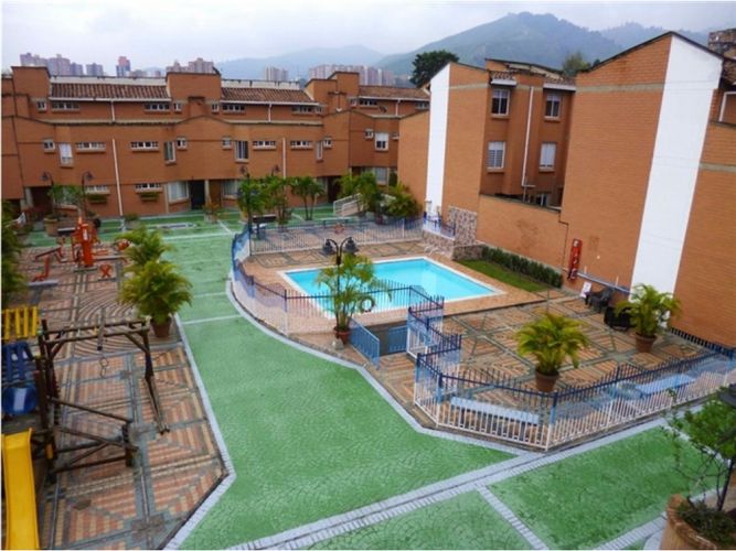Casa de 4 alcobas en venta en La Palma, Medellín, 192 m² · foto 24 de 24