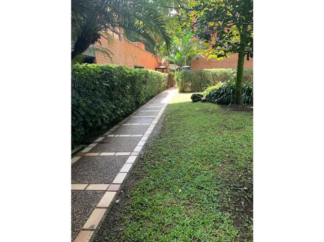 Apartamento de 3 alcobas en venta en La Florida, Medellín, 140 m² · foto 24 de 24