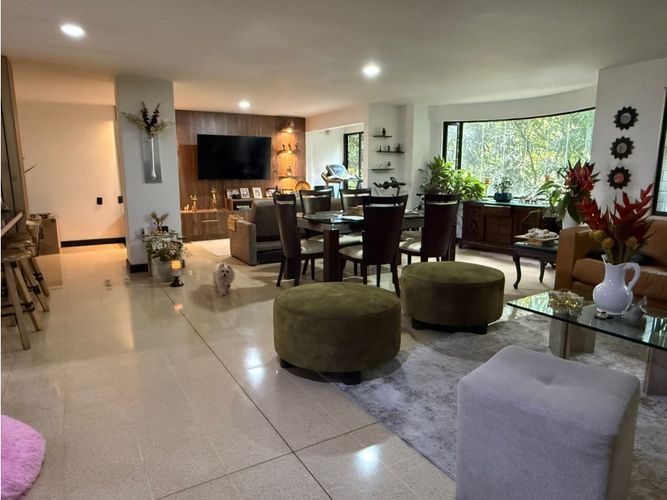 Apartamento en venta en La Aguacatala, Medellín · foto 2 de 15