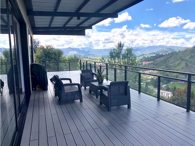 Casa de 3 alcobas en venta en El Porvenir, Rionegro, 285 m² · foto 4 de 15