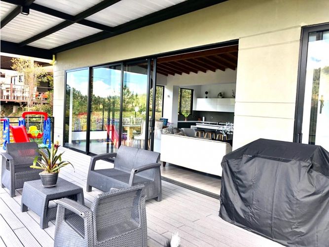 Casa de 3 alcobas en venta en El Porvenir, Rionegro, 285 m² · foto 5 de 15