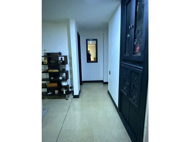 Apartamento en venta en La Aguacatala, Medellín · foto 10 de 15