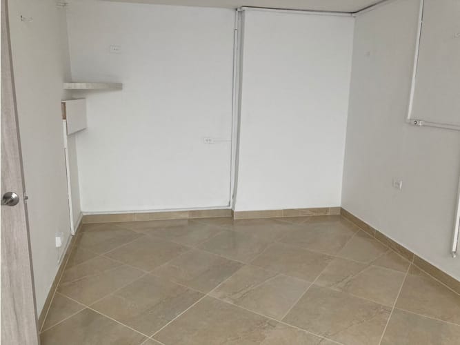 Edificio en venta en Calasanz, Medellín, 1150 m² · foto 9 de 24