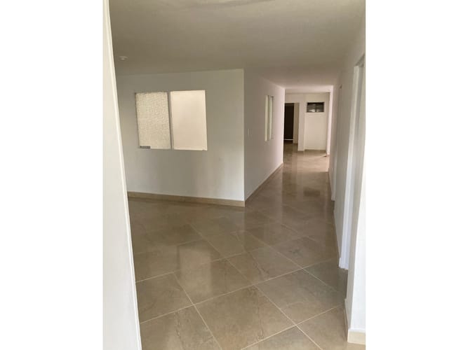 Edificio en venta en Calasanz, Medellín, 1150 m² · foto 10 de 24