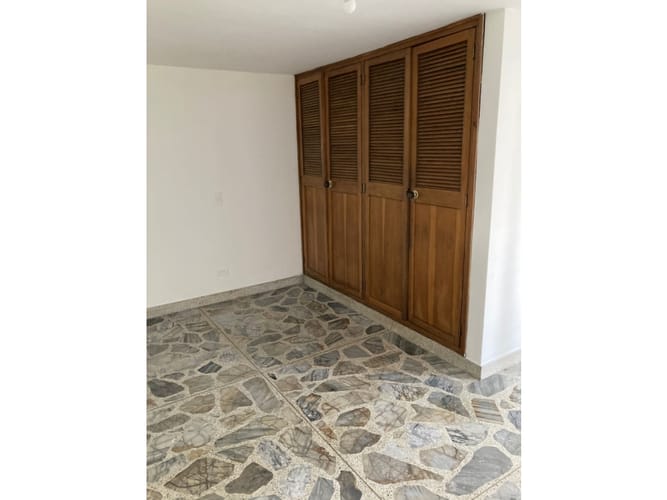 Edificio en venta en Calasanz, Medellín, 1150 m² · foto 11 de 24