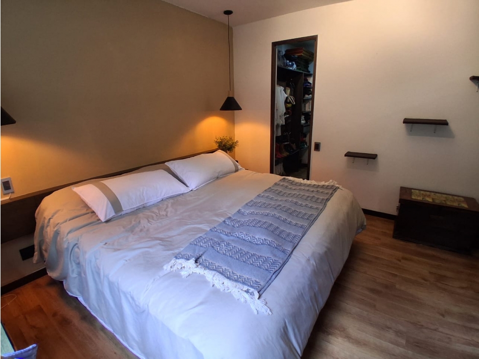 Apartamento en venta en Loma Del Esmeraldal, Envigado · foto 8 de 24