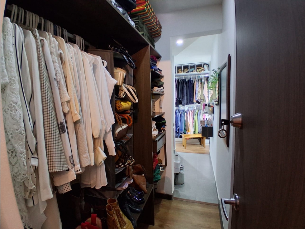 Apartamento en venta en Loma Del Esmeraldal, Envigado · foto 14 de 24
