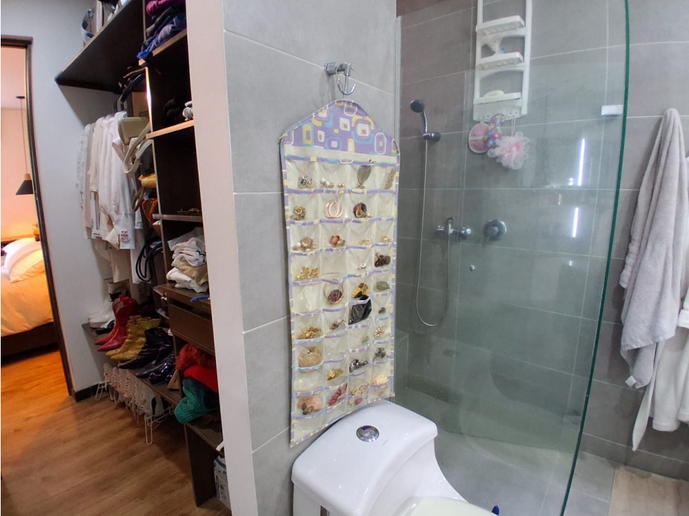 Apartamento en venta en Loma Del Esmeraldal, Envigado · foto 16 de 24