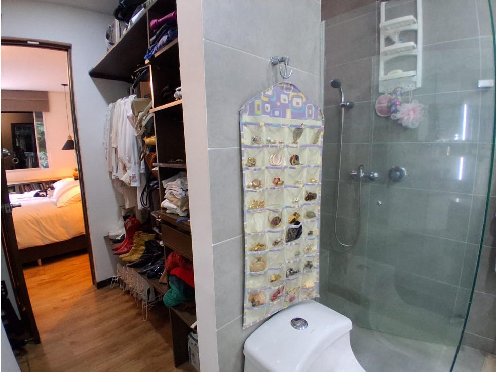 Apartamento en venta en Loma Del Esmeraldal, Envigado · foto 17 de 24