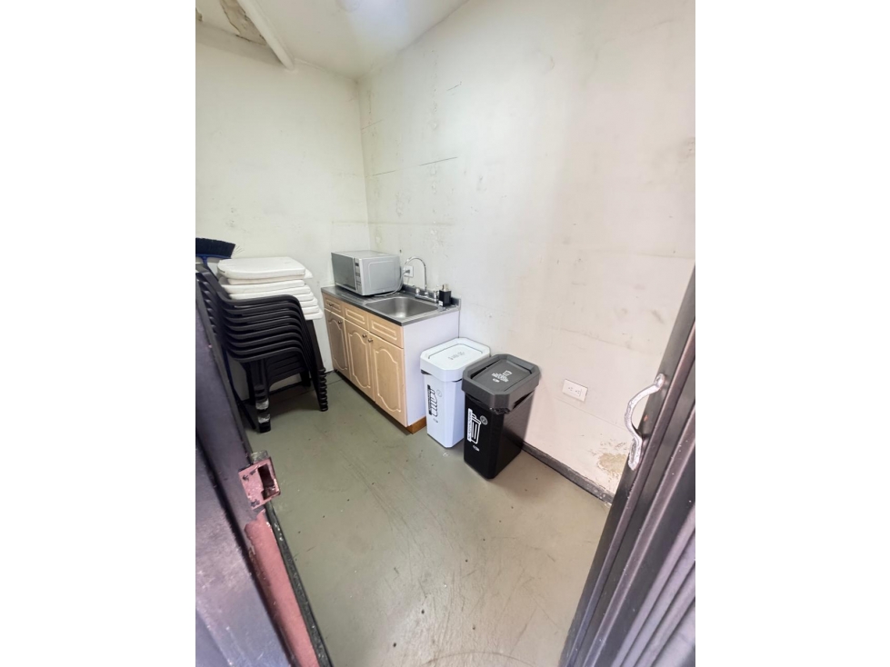Oficina en venta en Milla De Oro, Medellín, 119 m² · foto 5 de 9